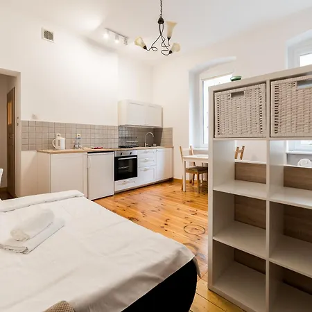 Rynek Jezycki Homely Apartman