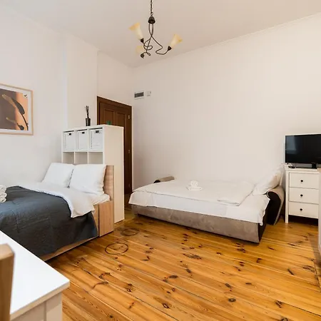 Lägenhet Rynek Jezycki Homely *